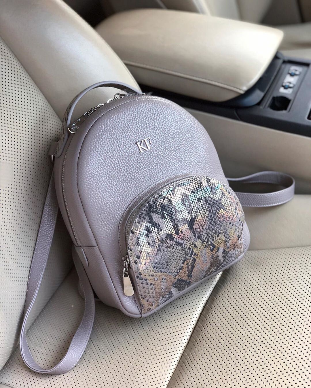 il_fullxfull.2472679836_e0yv